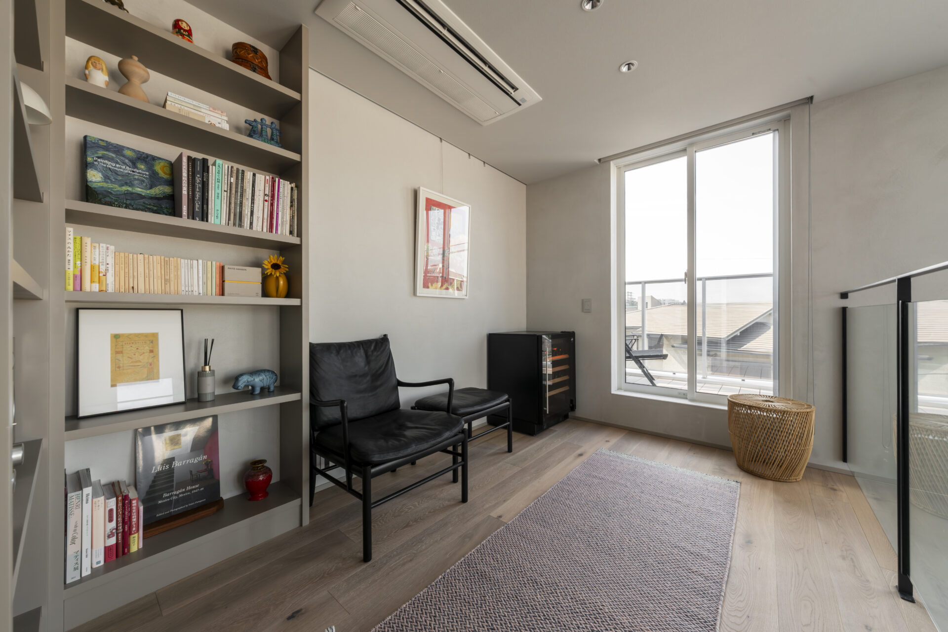 光を纏う都市邸宅