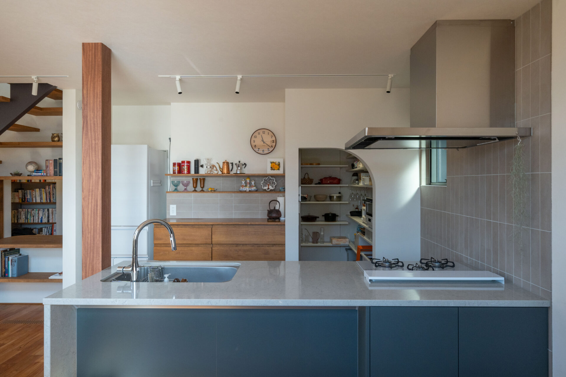 自然と共生する和モダン邸宅