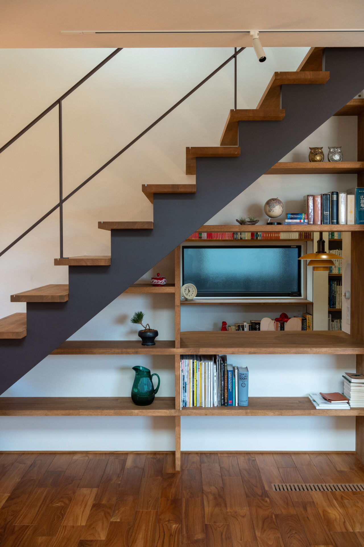 自然と共生する和モダン邸宅