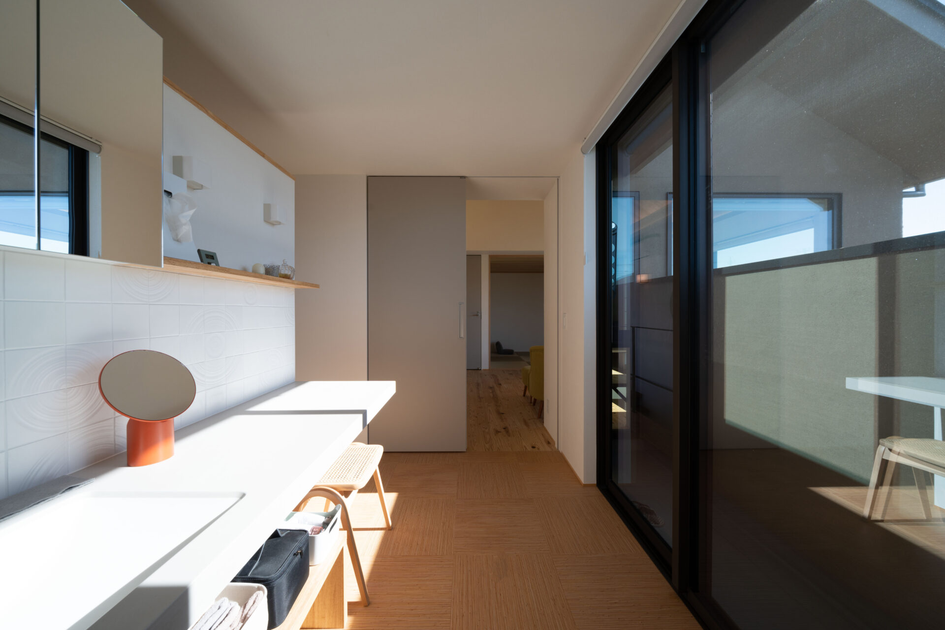 自然と共生する和モダン邸宅